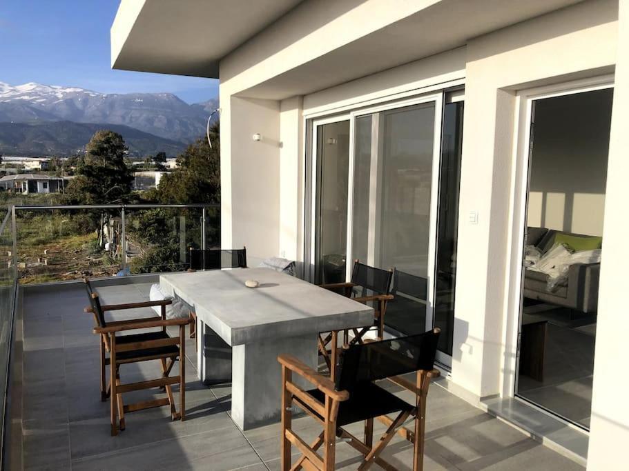 Eleni Kokkinos Pirgos Exterior foto
